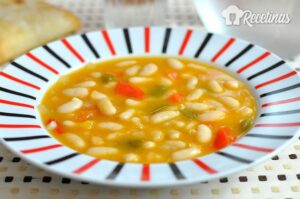 Leia mais sobre o artigo Feijão branco com legumes
