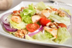Leia mais sobre o artigo Salada de frango e nozes