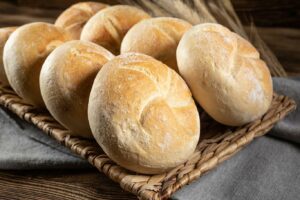 Leia mais sobre o artigo pãezinhos caseiros