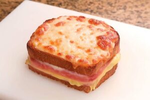 Leia mais sobre o artigo Sanduíche Croque Monsieur